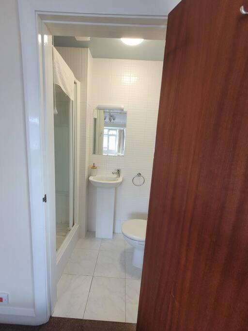 Cornerways Guest House อ็อกซ์ฟอร์ด ภายนอก รูปภาพ