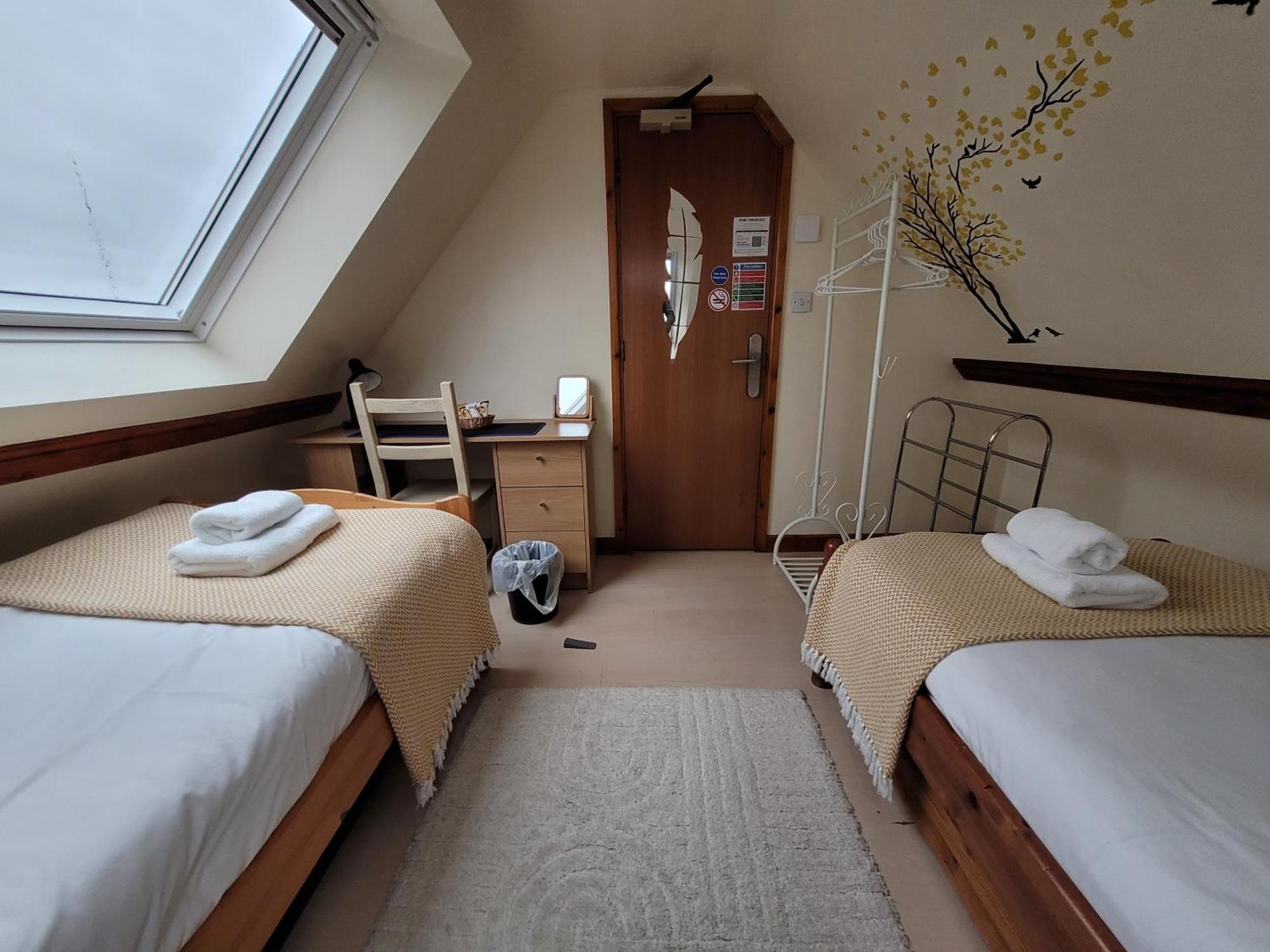 Cornerways Guest House อ็อกซ์ฟอร์ด ภายนอก รูปภาพ