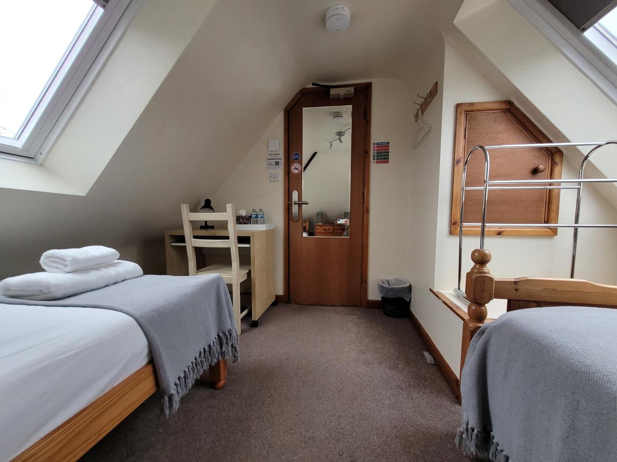 Cornerways Guest House อ็อกซ์ฟอร์ด ภายนอก รูปภาพ